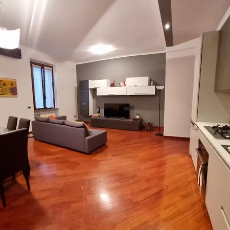 La Casa Di Cris - Milano, Appartamento Zona Sempione Exterior photo